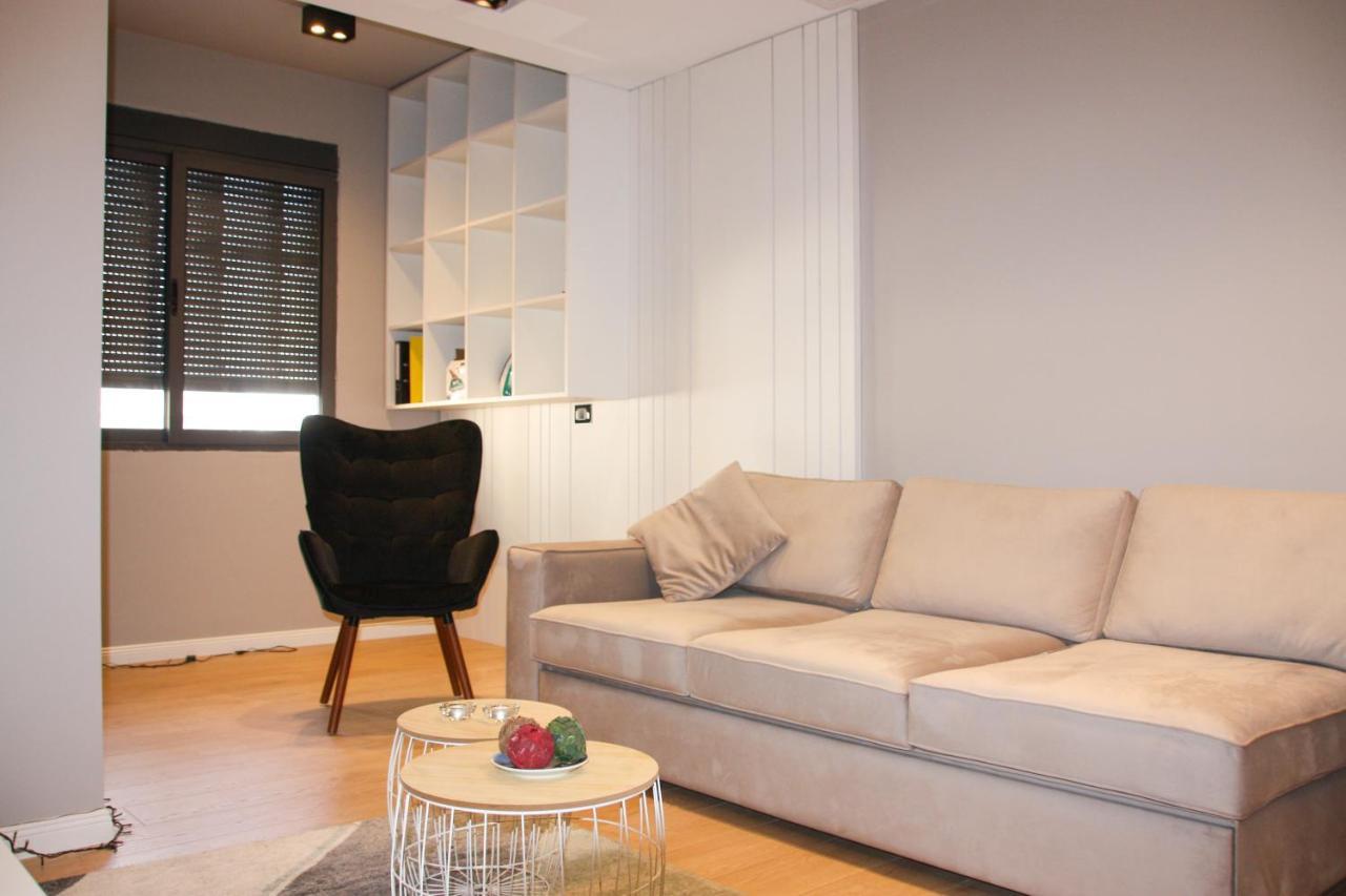 Roza'S Apartment Tirana Center エクステリア 写真