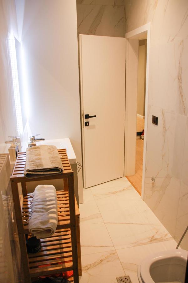 Roza'S Apartment Tirana Center エクステリア 写真