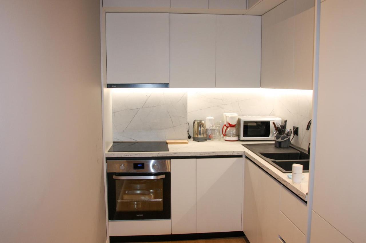 Roza'S Apartment Tirana Center エクステリア 写真